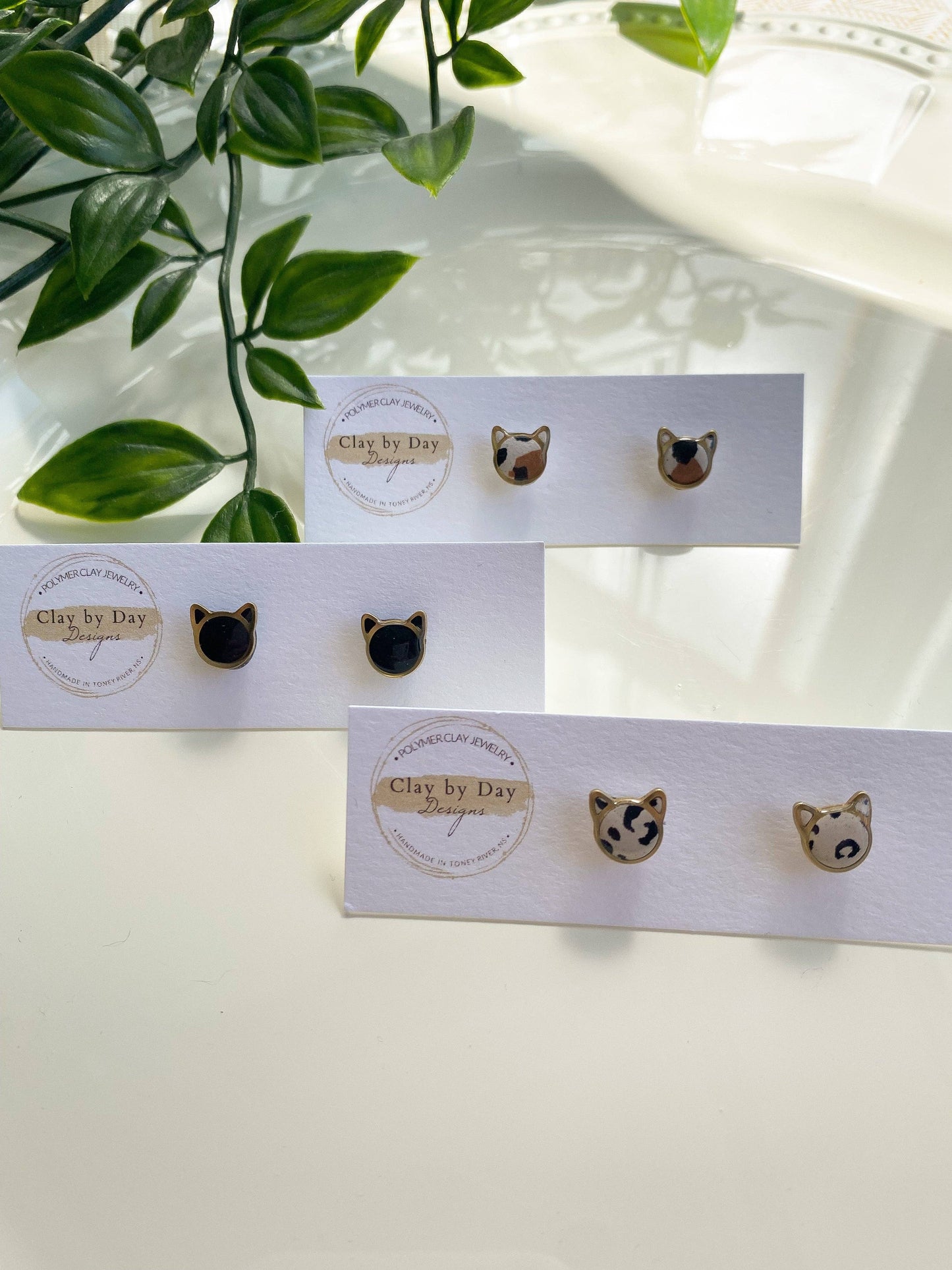 Clay by Day Designs - Mini Cat Studs - polymer clay earring, leopard print: Leopard Print / Gold charm