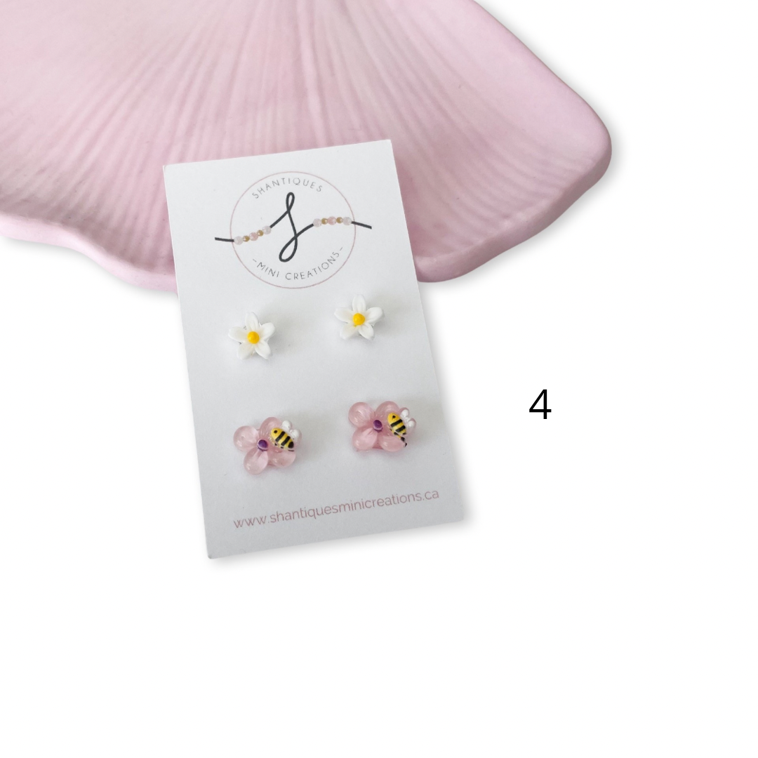 Shantiques Mini Creations - Duo Set of Earrings - Spring: 4, Bee & Flowers