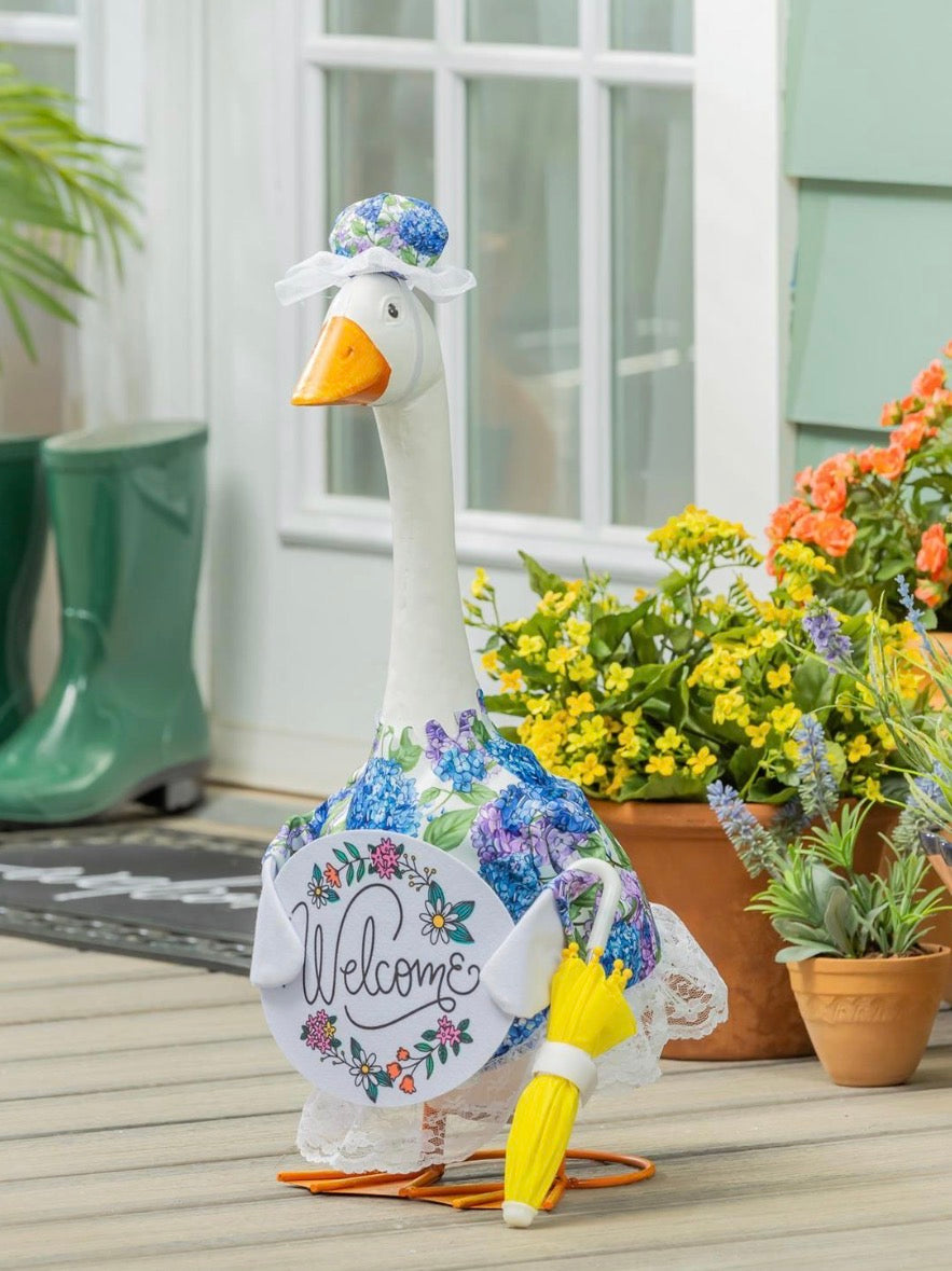 Giddy the Goose Outfit, Hydrangea Happiness