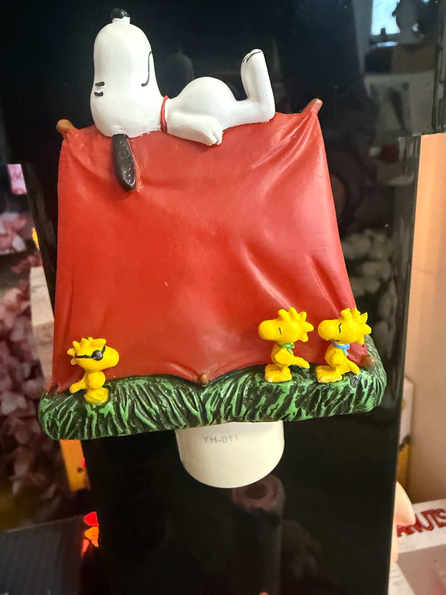 5 Inch Light Reveal Tent Snoopy Night Light with Woodstock by Roman #160076