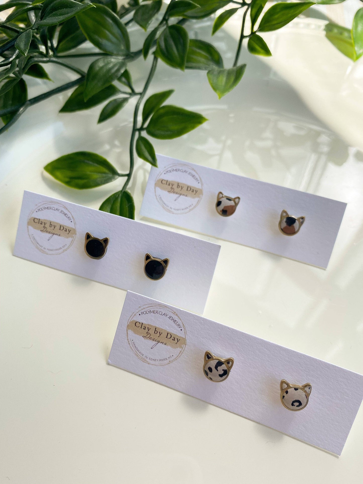 Clay by Day Designs - Mini Cat Studs - polymer clay earring, leopard print: Leopard Print / Gold charm