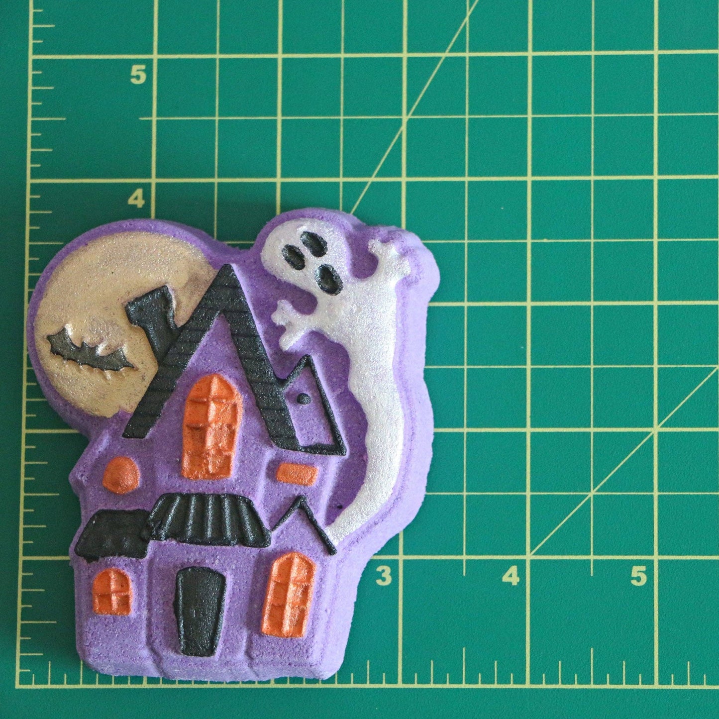 The Bomb Bar - Halloween - Mini Haunted House
