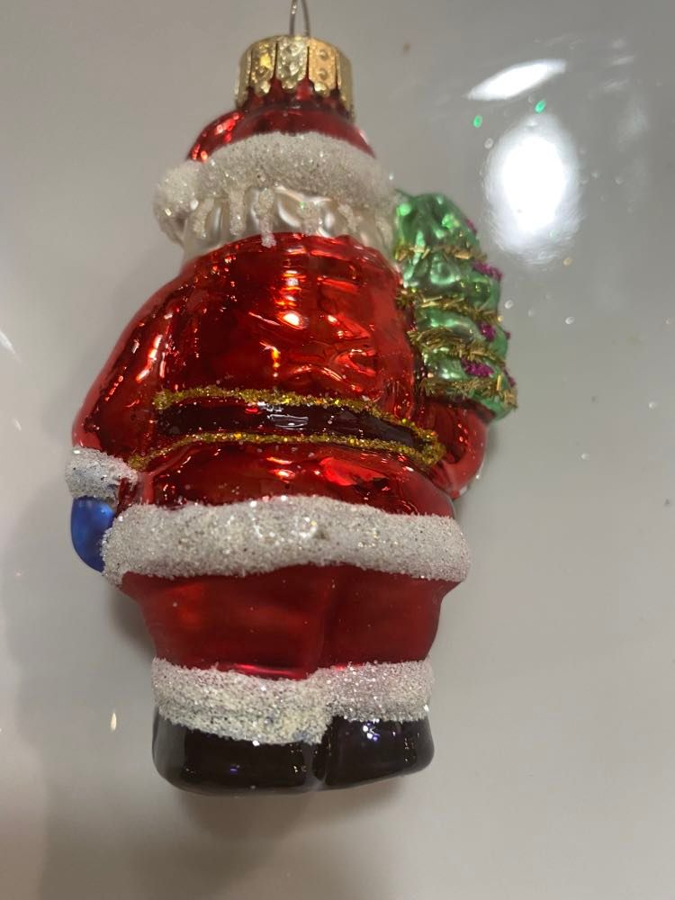 GLASS SANTA ORNAMENT WITH CHRISTMAS TREE 8 CM IN ACRYLIC BOX