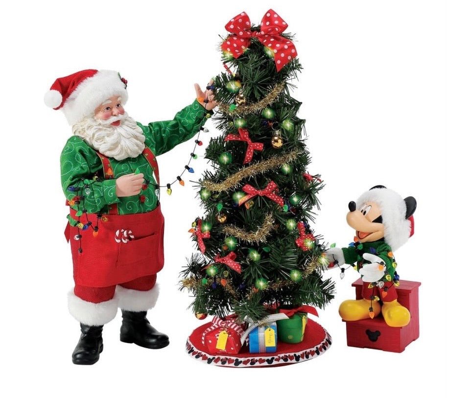 The Christmas Clauset ~The Christmas Shop in Making Seasons Bright
