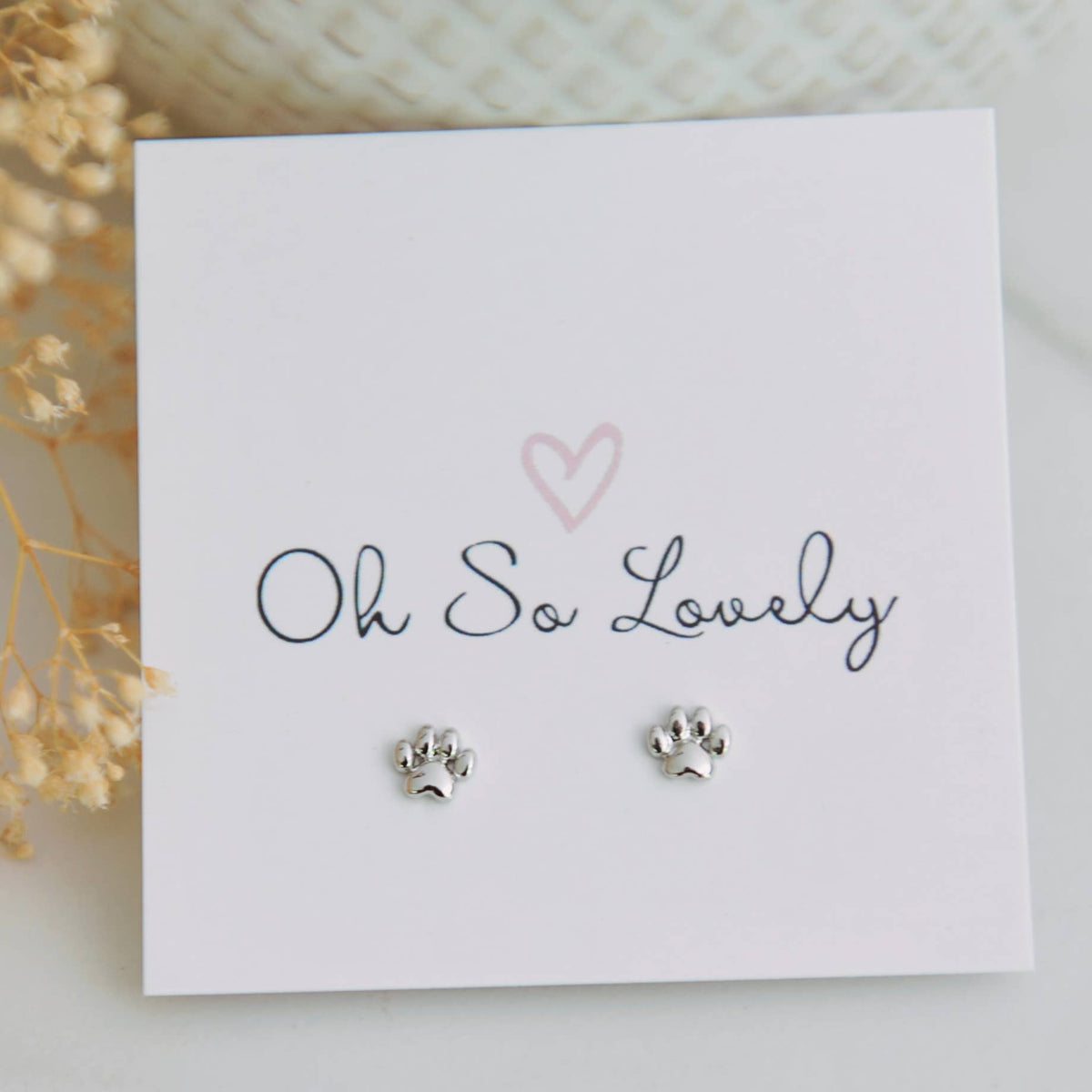 Oh So Lovely - Paw Stud Earrings: Yellow Gold