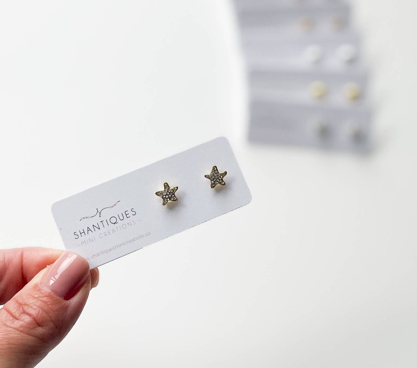 Shantiques Mini Creations - Earrings - Summer Beach Collection: White Starfish / Post