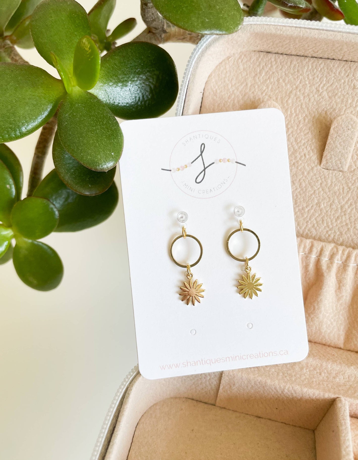 Shantiques Mini Creations - Dangle Earrings - 14k Gold Sunflower