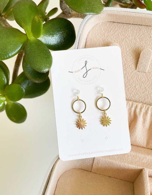 Shantiques Mini Creations - Dangle Earrings - 14k Gold Sunflower