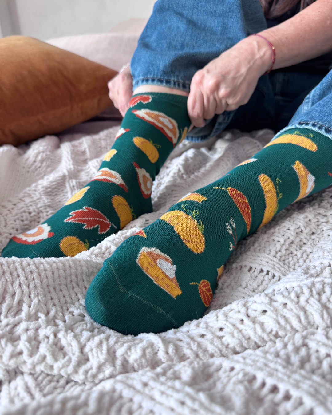 Friday Sock Co. - Women's Pumpkin Pie Fun Crew Socks - Thanksgiving Fall Gift