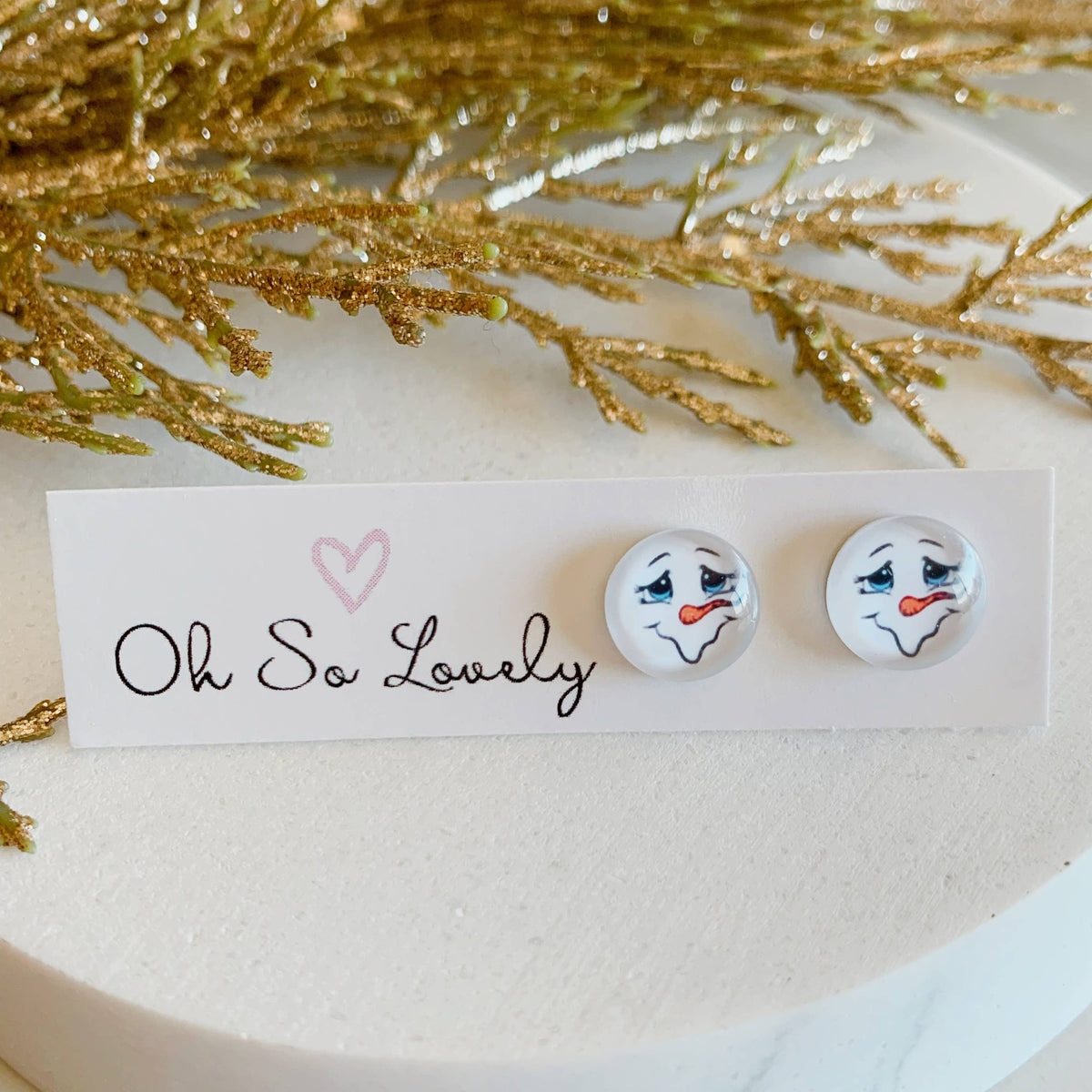 Oh So Lovely - Frosty the snowman stud earrings
