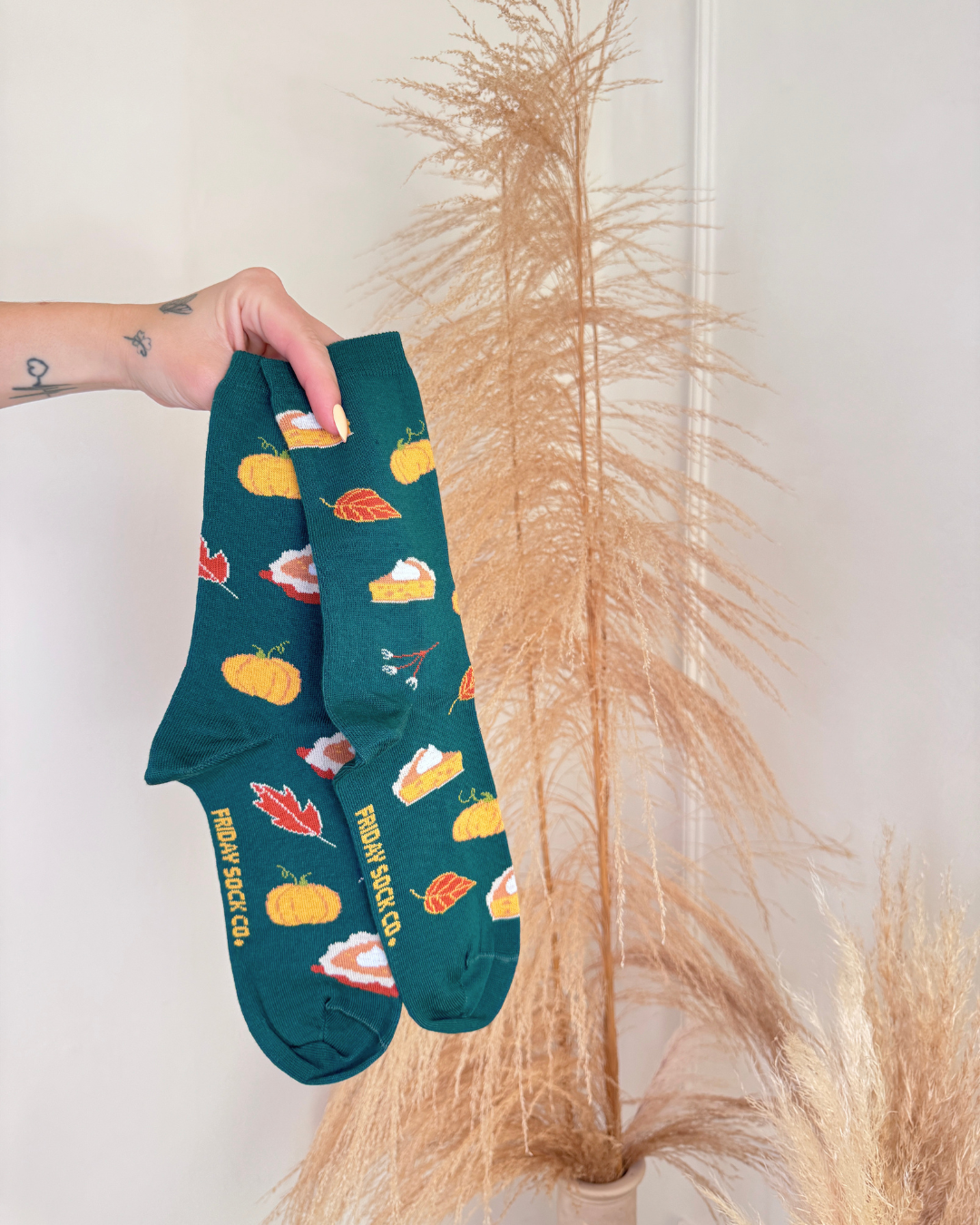 Friday Sock Co. - Women's Pumpkin Pie Fun Crew Socks - Thanksgiving Fall Gift