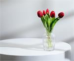 Lifelike 5 Stem Tulip Bunch- Red