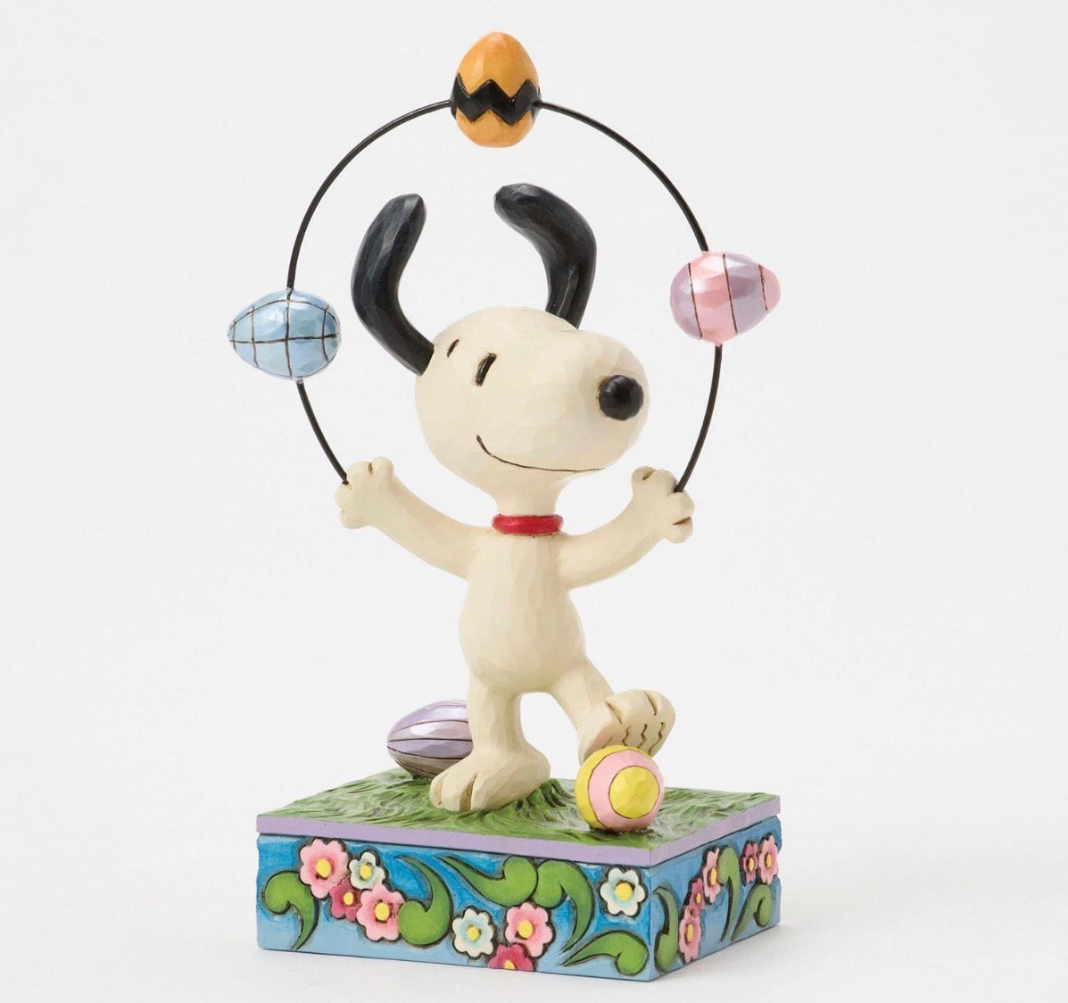 Jim Shore, Snoopy Juggling Eggs