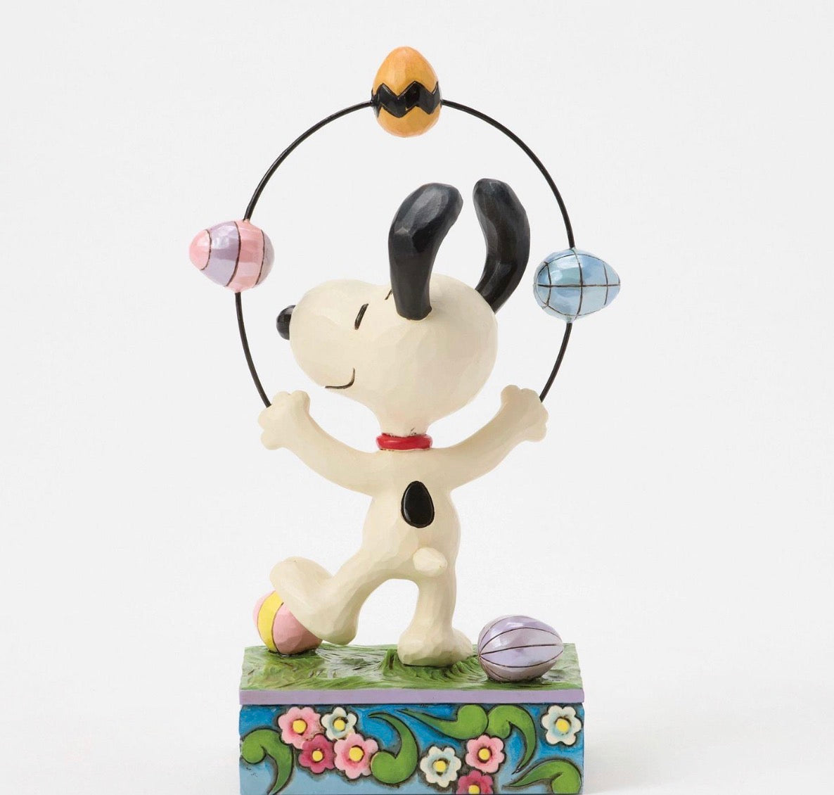 Jim Shore, Snoopy Juggling Eggs