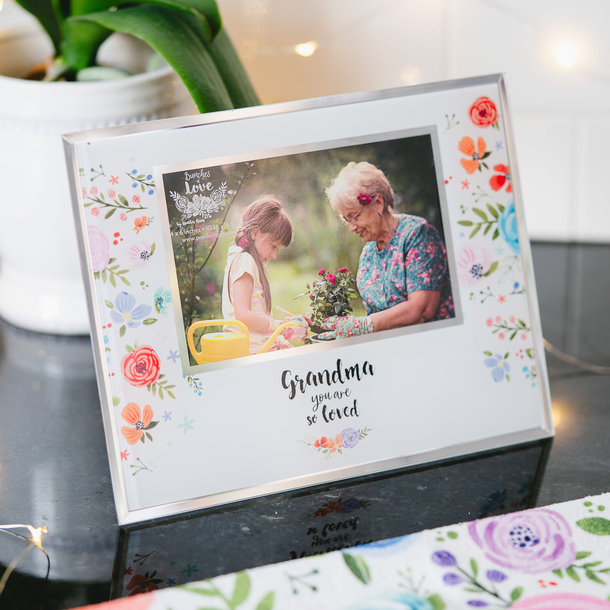 GRANDMA 9.25" X 7.25" FRAME (HOLDS 4 X 6“ PHOTO)