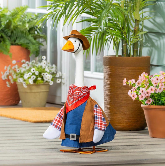 Giddy The Goose, Wild West Outfit