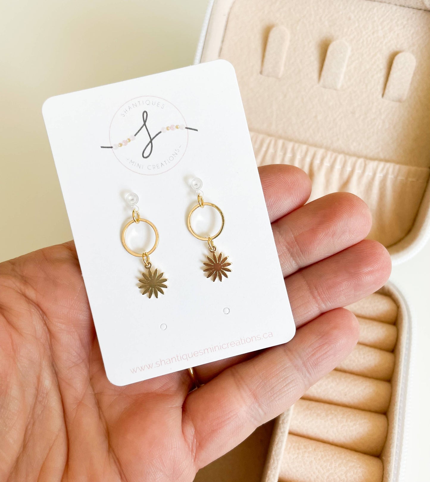 Shantiques Mini Creations - Dangle Earrings - 14k Gold Sunflower