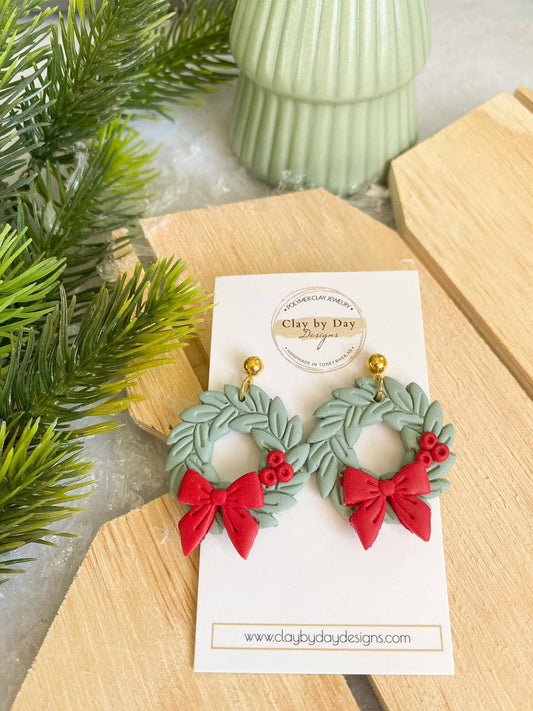 Wreath Dangle Earring - Christmas/Winter
