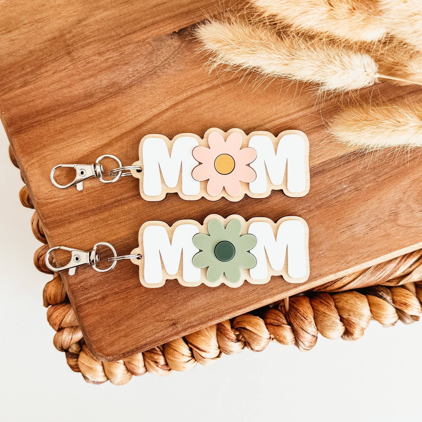 Mom 3D Daisy Keychain | Mother's Day Keychain: Blush/Mustard
