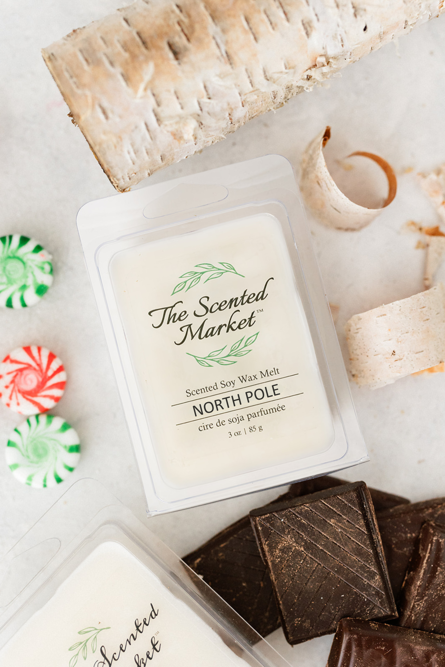 NORTH POLE a crisp peppermint smell with a hint of sweetness. Each soy wax melt comes with 6 cubes. Each soy wax melt is hand poured in small batches to ensure quality. * Our soy wax is renewable and sustainable * Our oils are 100% pure and blended in house. * Dye Fee *Soot Free *Gluten Free *Vegan Friendly.

Made in Ontario 
