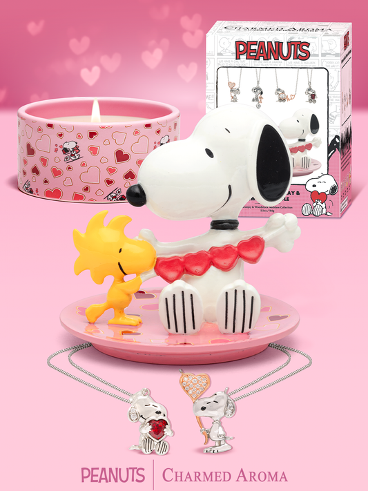 Charmed Aroma - Peanuts™ Snoopy Candle + Jewelry Tray - Peanuts™ Snoopy & Woodstock