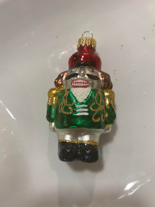 GLASS NUTCRACKER ORNAMENT 8 CM IN ACRYLIC BOX