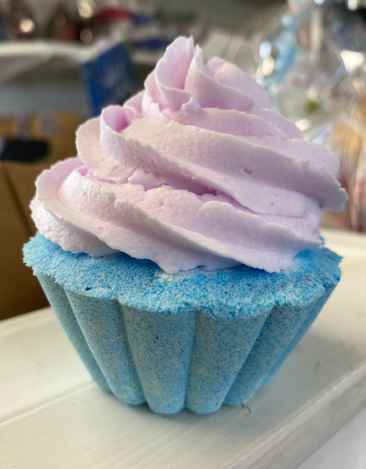 Luster Cake Bath Bomb